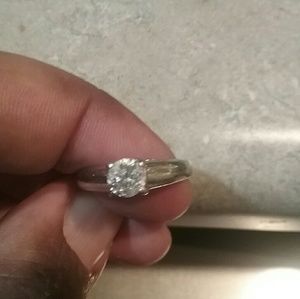 1 carat diamond 14k white gold engagement ring